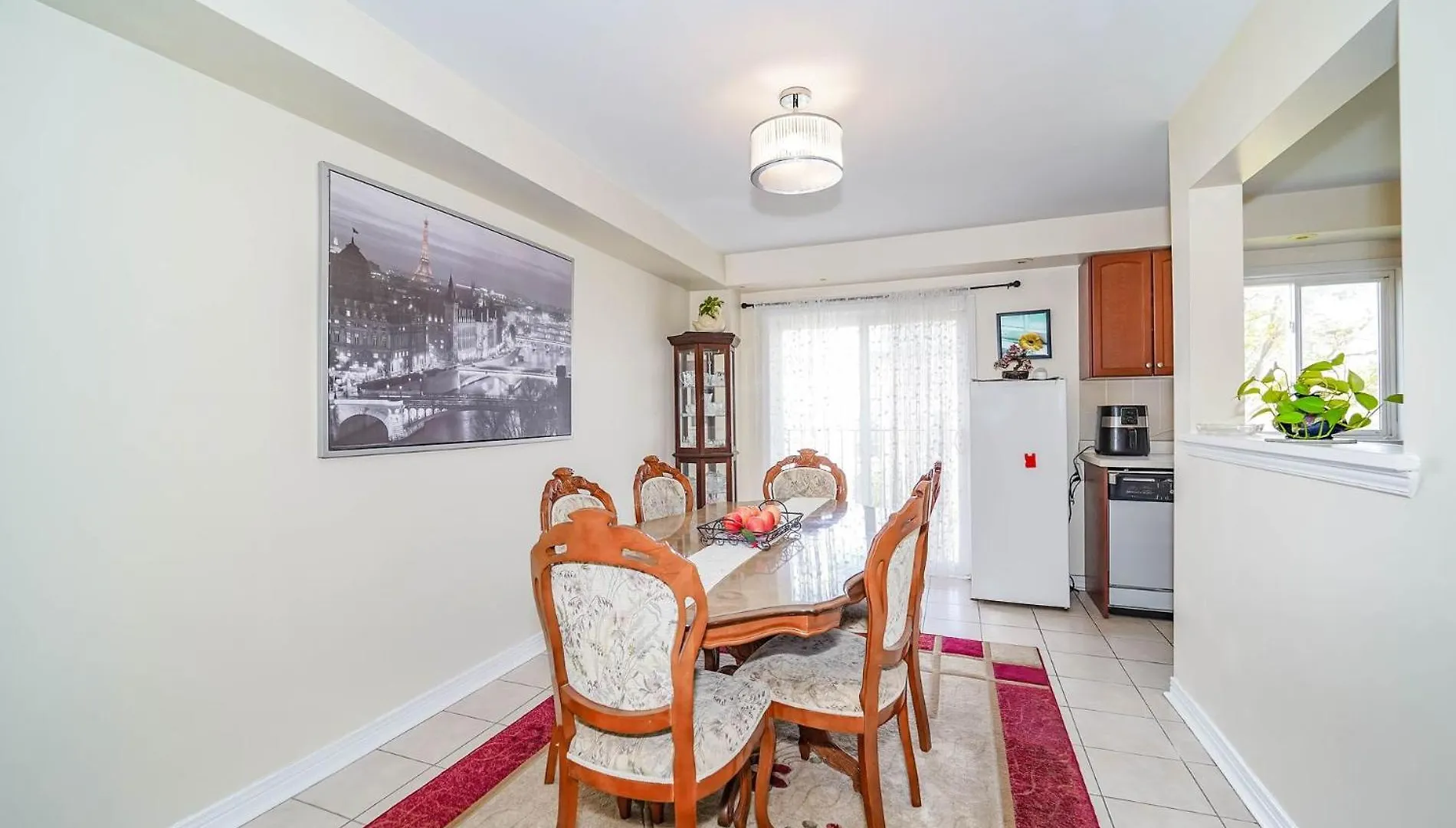 Toronto Central Bnb- High Speed Internet, Free Parking Privatunterkunft